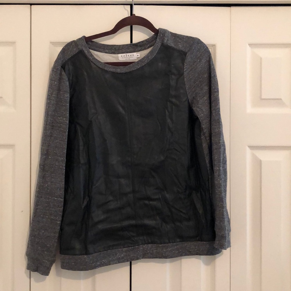 Sweat shirt